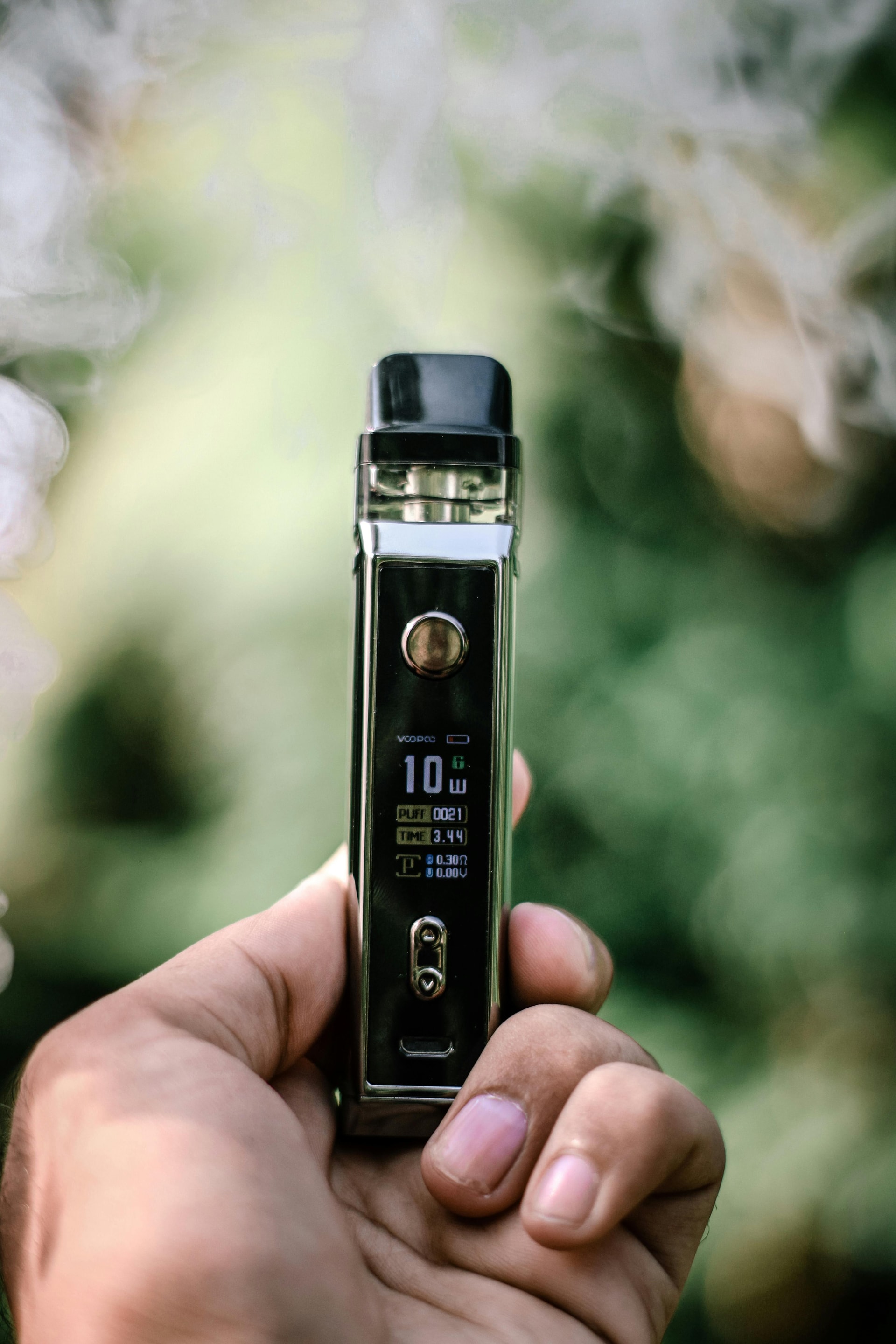 Smart vape with touch screen